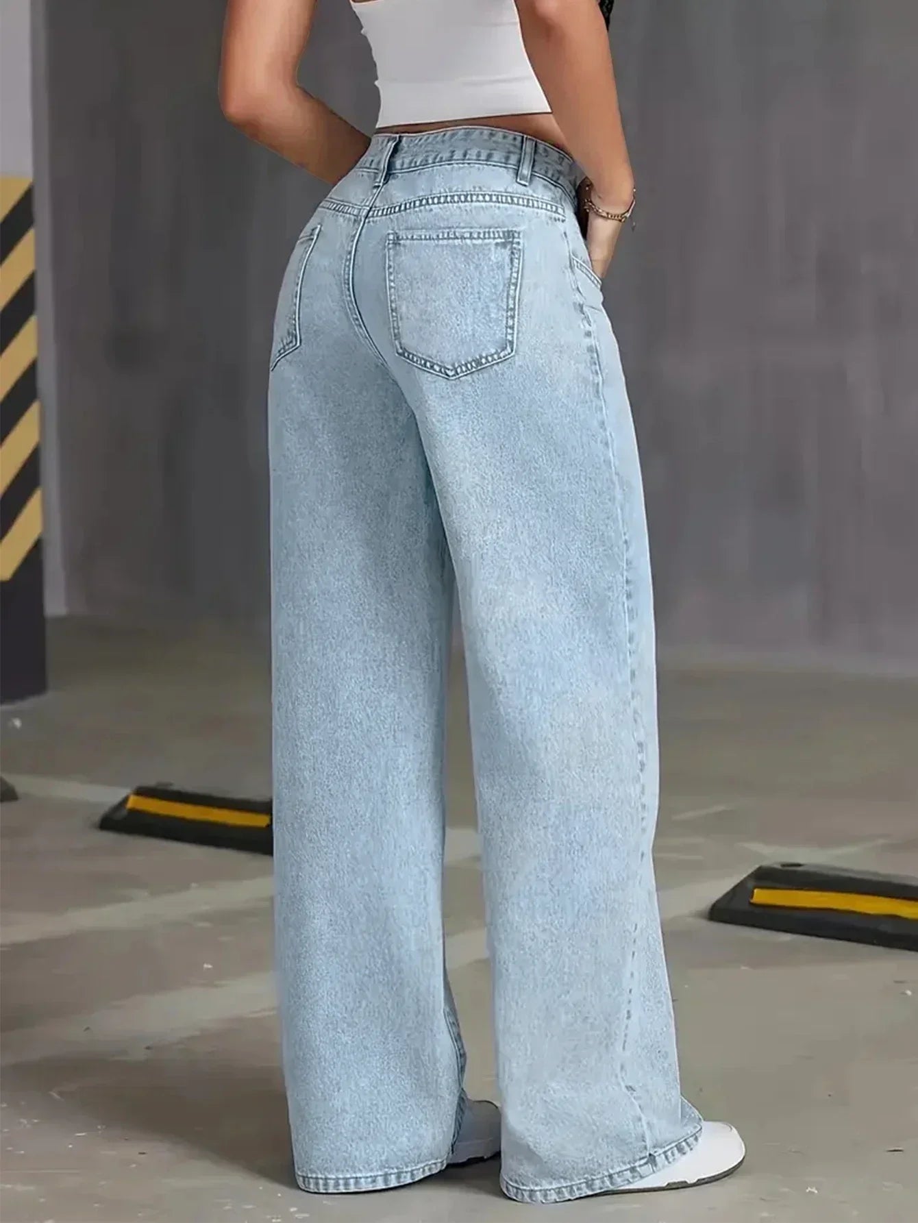 Bethany | Women’s Light Wash Wide Leg Jean