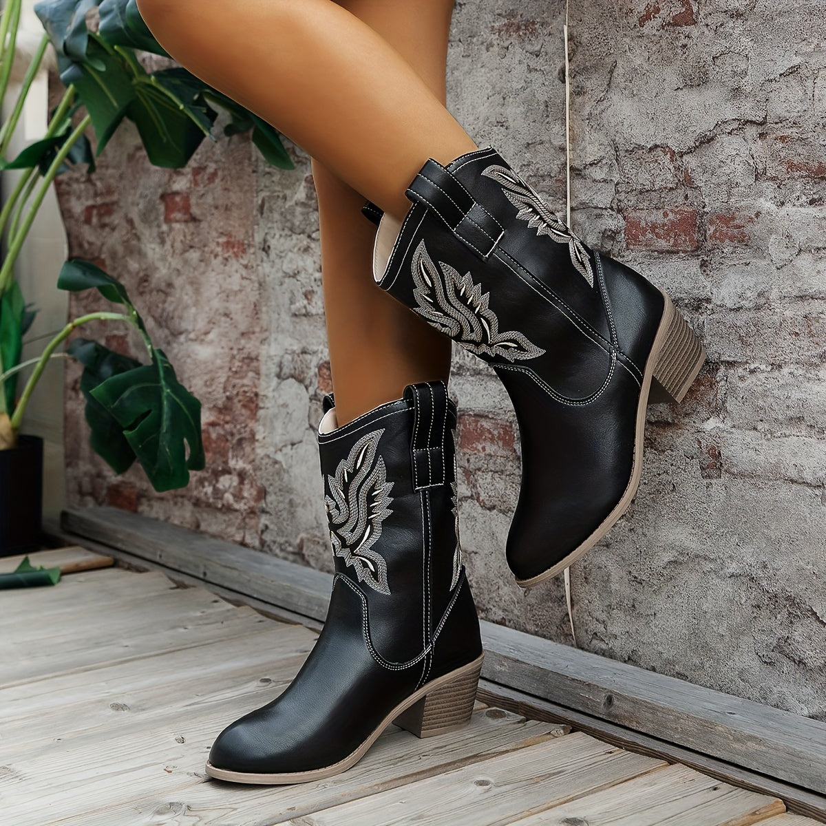 Gemma | Embroidered Western Cowboy Block Heel Boots