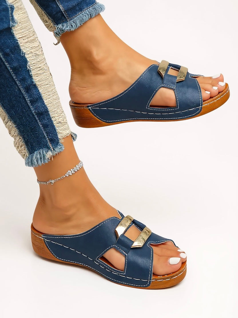 Dara | Double-Buckle Slides